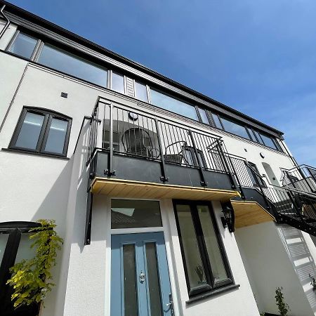 Lees Lookout Holt ,2 Bedroom Luxury Apartment With Private Parking المظهر الخارجي الصورة