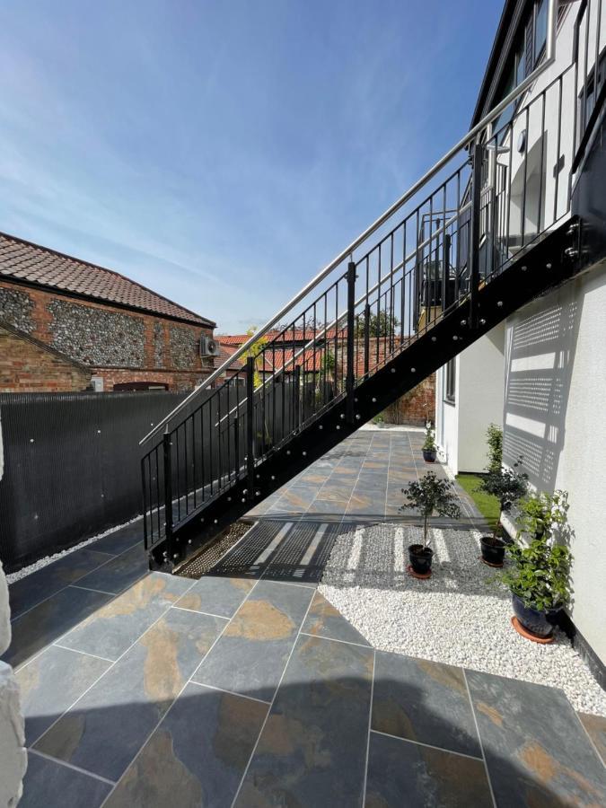 Lees Lookout Holt ,2 Bedroom Luxury Apartment With Private Parking المظهر الخارجي الصورة