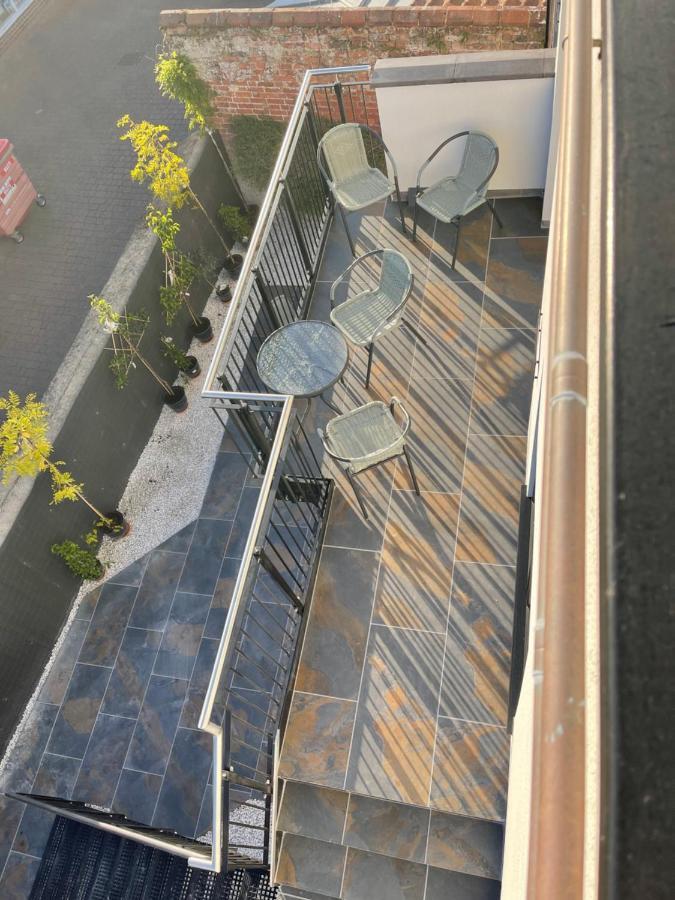 Lees Lookout Holt ,2 Bedroom Luxury Apartment With Private Parking المظهر الخارجي الصورة
